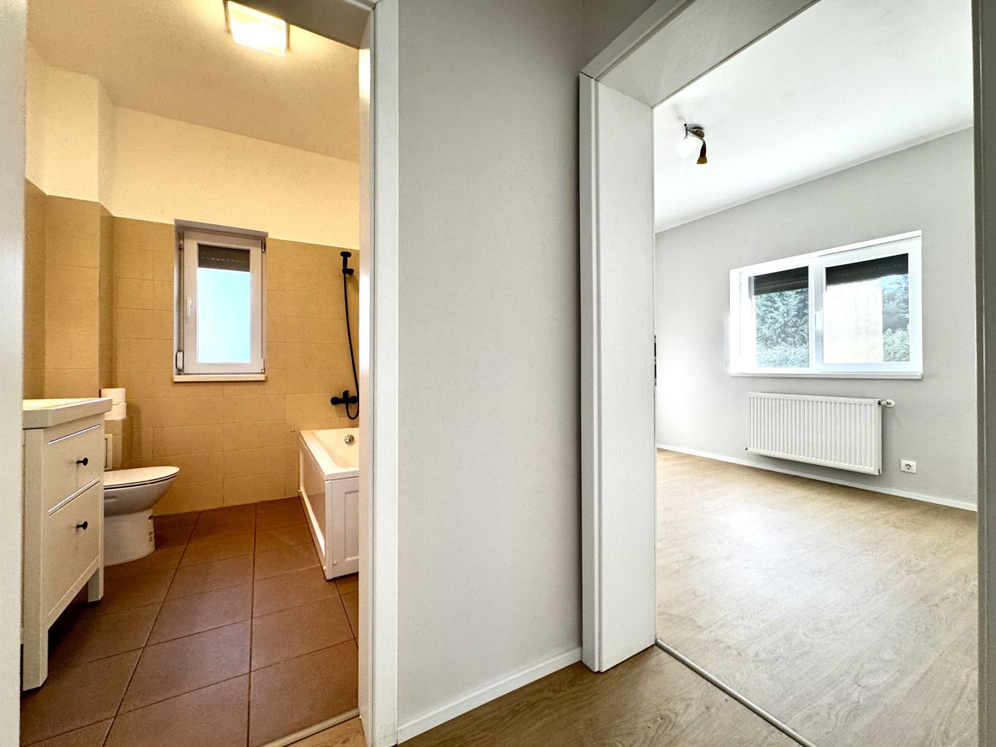 Apartament cu 3 camere | Parter | Terasă | Parcare | Braytim - Poză 12