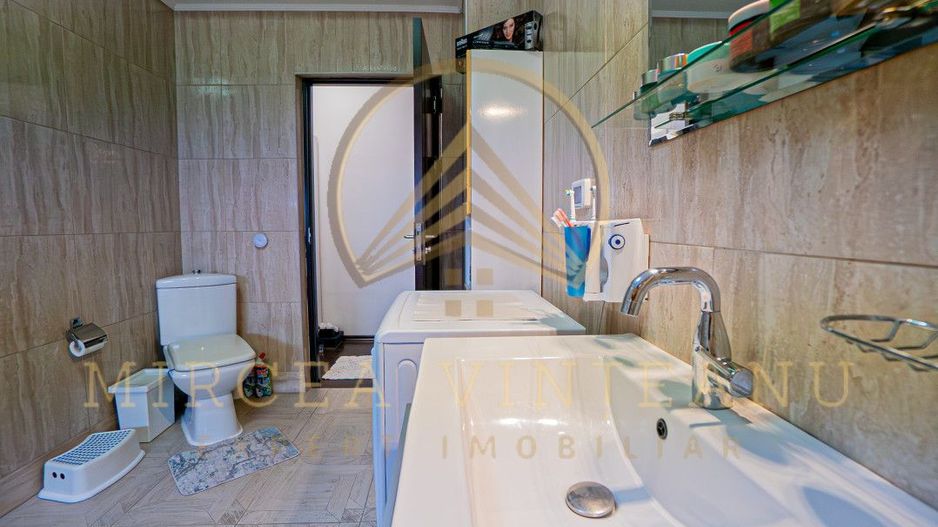 Tomis Plus- Apartament cu 2 camere, mobilat și utilat, etaj 1. - Poză 27