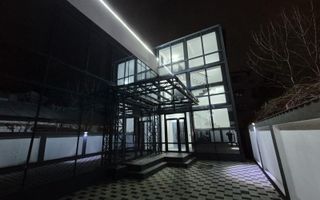 Oportunitate investitie - Vila renovata cu chiras in zona Bucurestii Noi - Poză 2