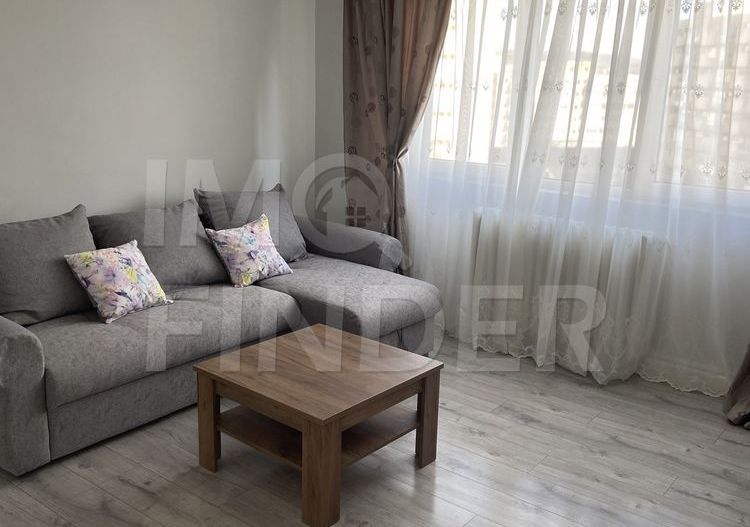 Apartament 3 camere decomandate, zona Big - Poză 1