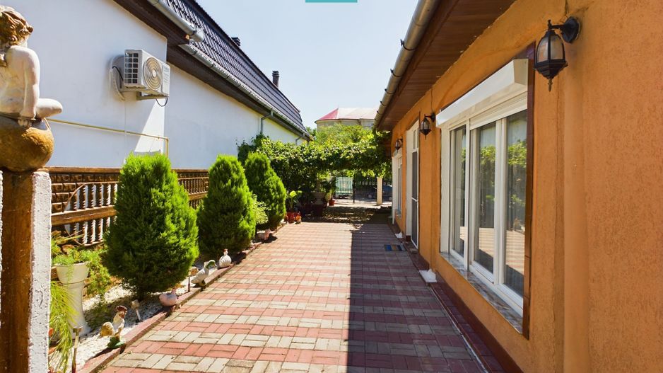 Casă stil conac pe drumul Cetății - Șiria - Poză 10