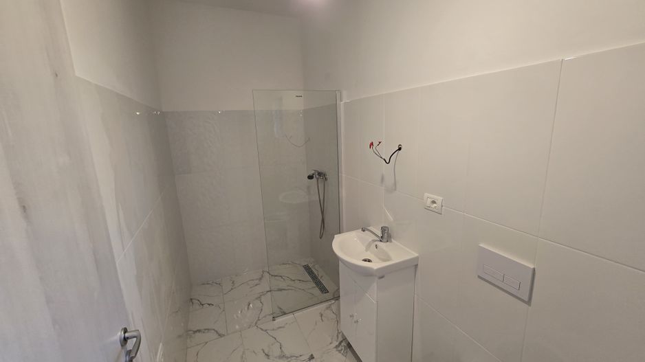 Sanandrei, Drum Asfaltat, Teren Generos, Buc Separata, 3 Dor, 2 Bai, dressing - Poză 7