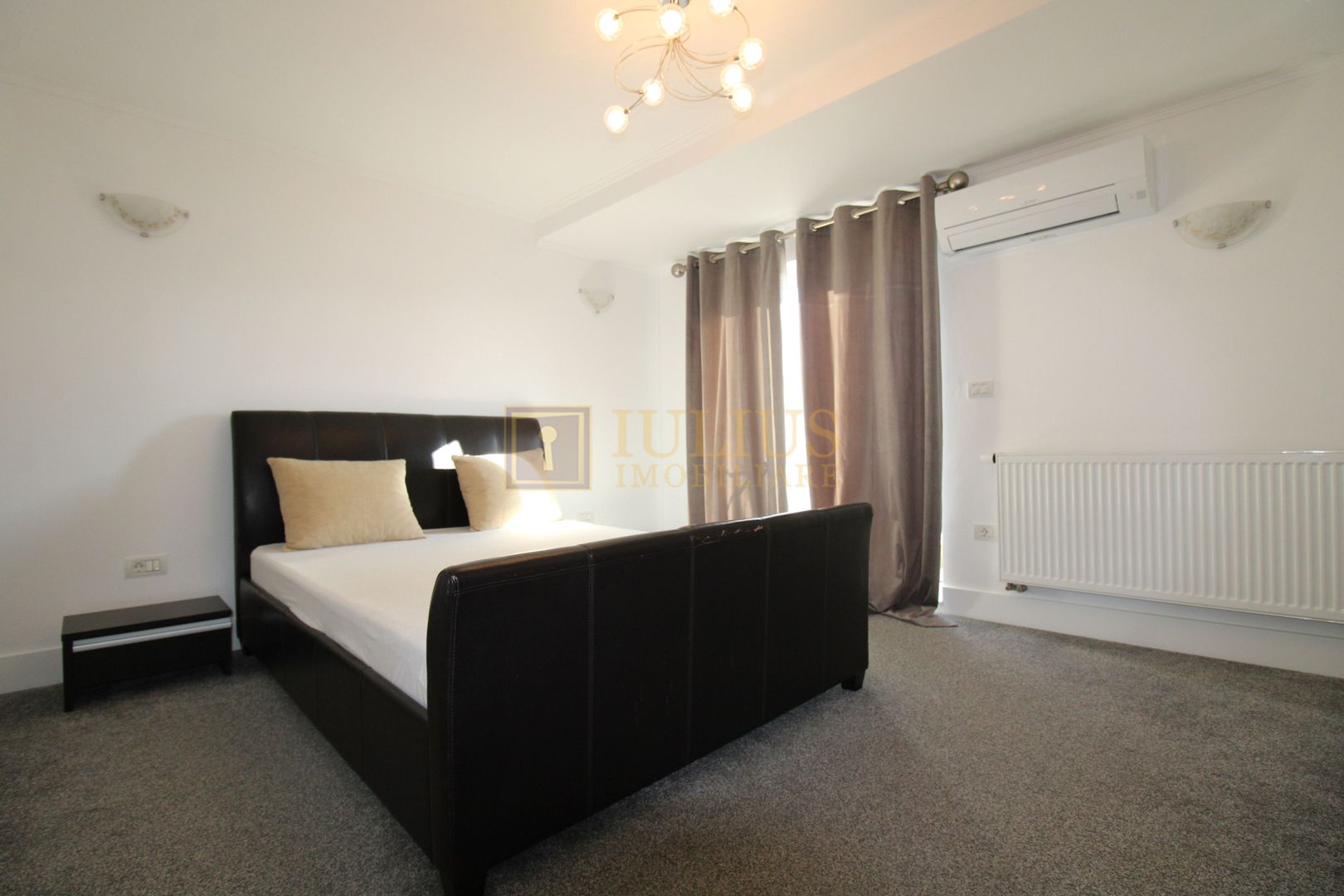 Ciarda Rosie,  4 dormitoare + 2 bai + 2 bucatarii, centrala proprie. - Poză 16