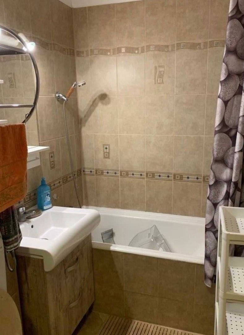 AP. 2 CAMERE TITAN, BUCATARIE INCHISA,BLOC REABILITAT,LOC PARCARE. - Poză 4