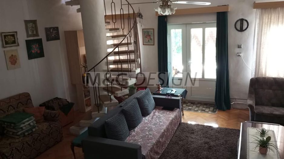 de vanzare casa mare  zona Brancoveanu suprafata utile 350 mp - Poză 1