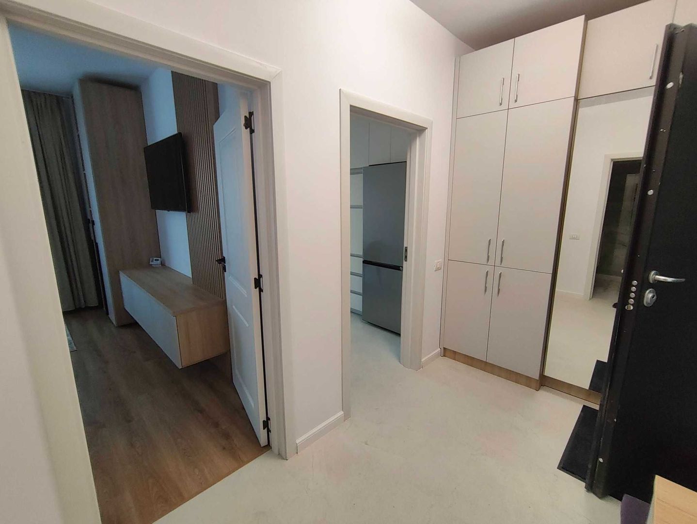 Inchiriere garsoniera Plaza Residence Faza 5 - Poză 7