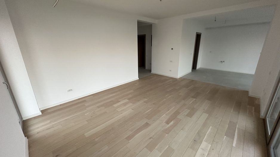 Casa cu 4 camere - Dumbravita - Poză 9