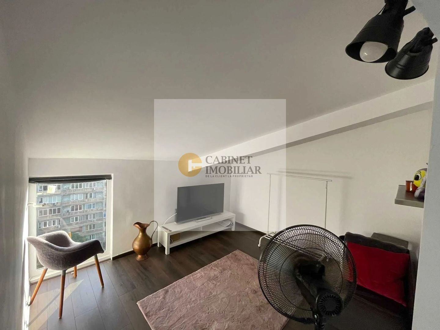 Garsoniera | Bulevard Nicolae Balcescu | Mansarda | Renovata - Poză 2