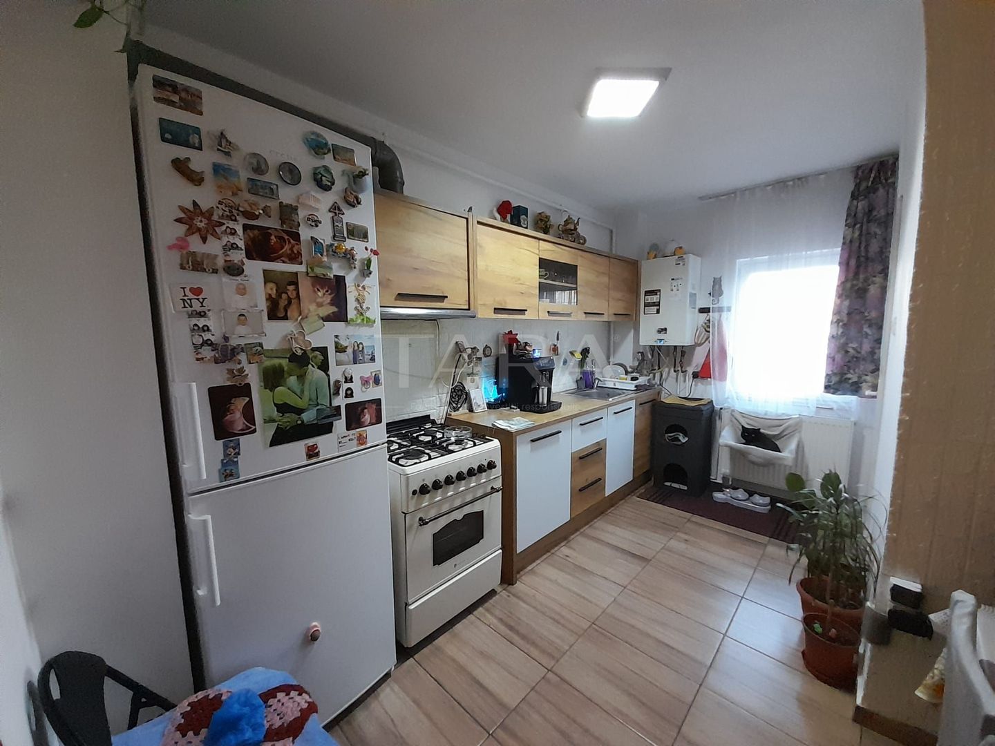 Apartament decomandat, zona centrala Apahida, aproape de Primărie. - Poză 3