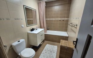 Apartament cu 3 camere, balcon și parcare – zona Panemar, Florești. - Poză 11