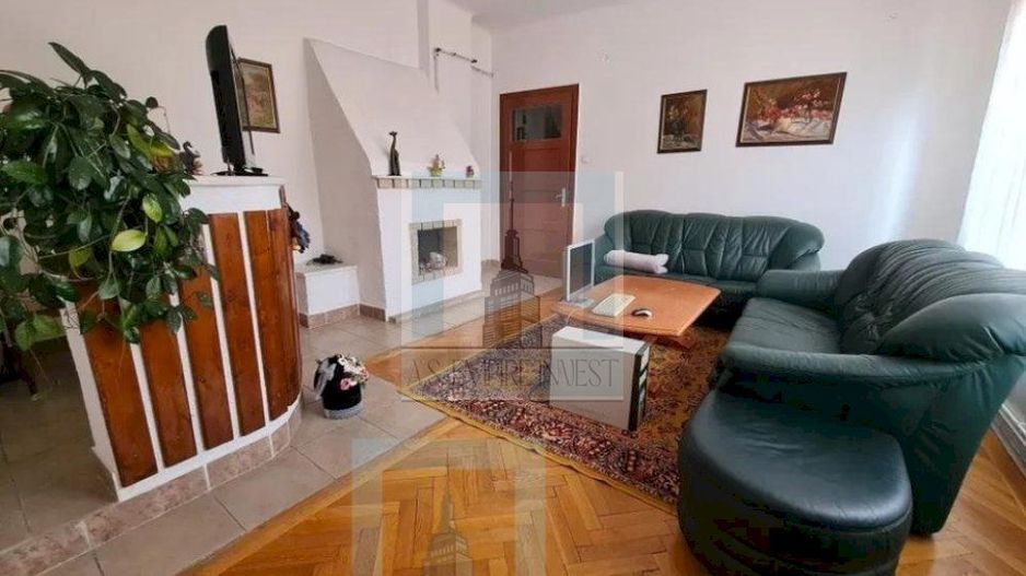 Ap 4 camere decomandat - zona Centrul Istoric - Poză 2