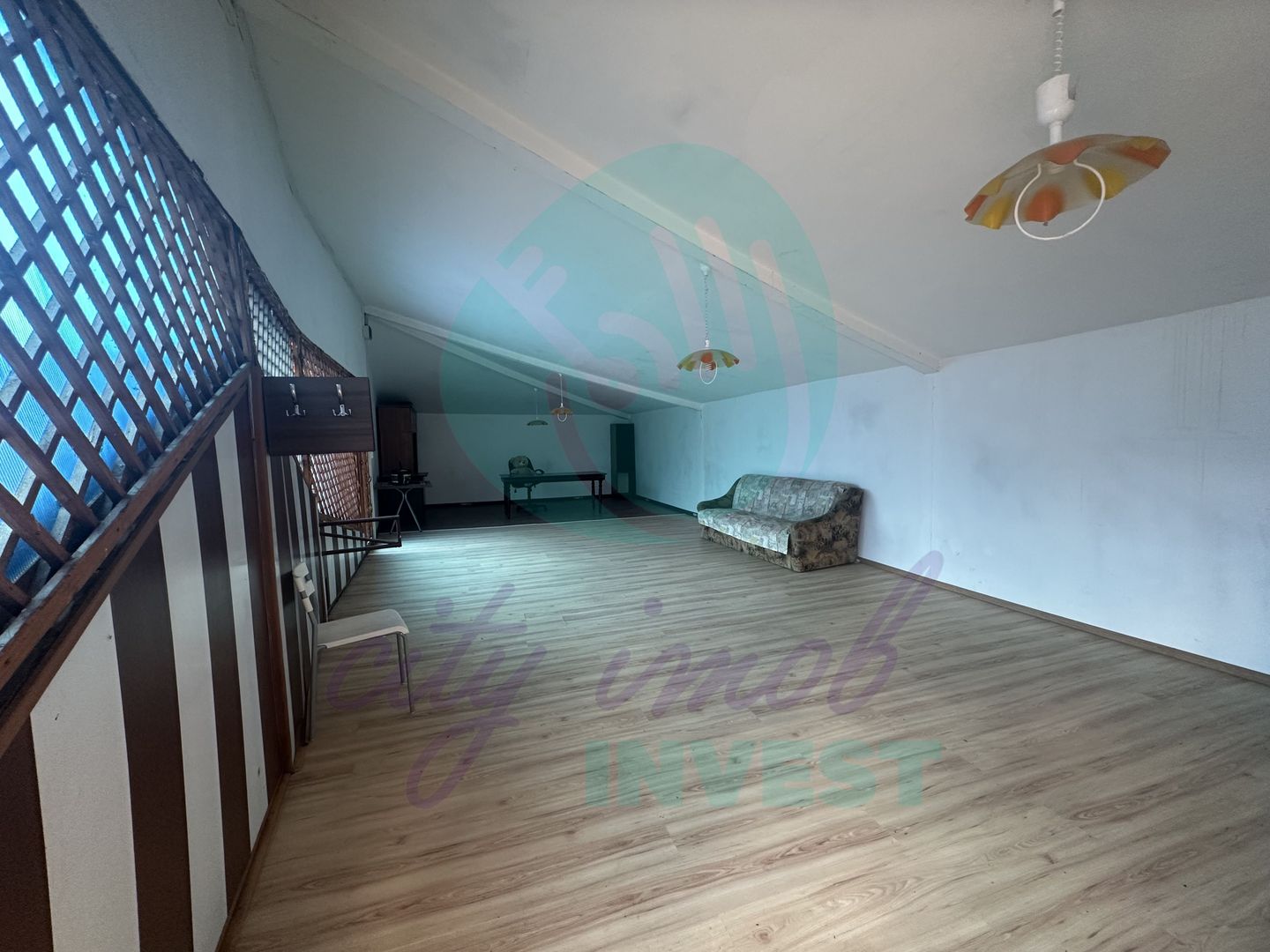 Casa cu teren de 792 mp - Poză 16