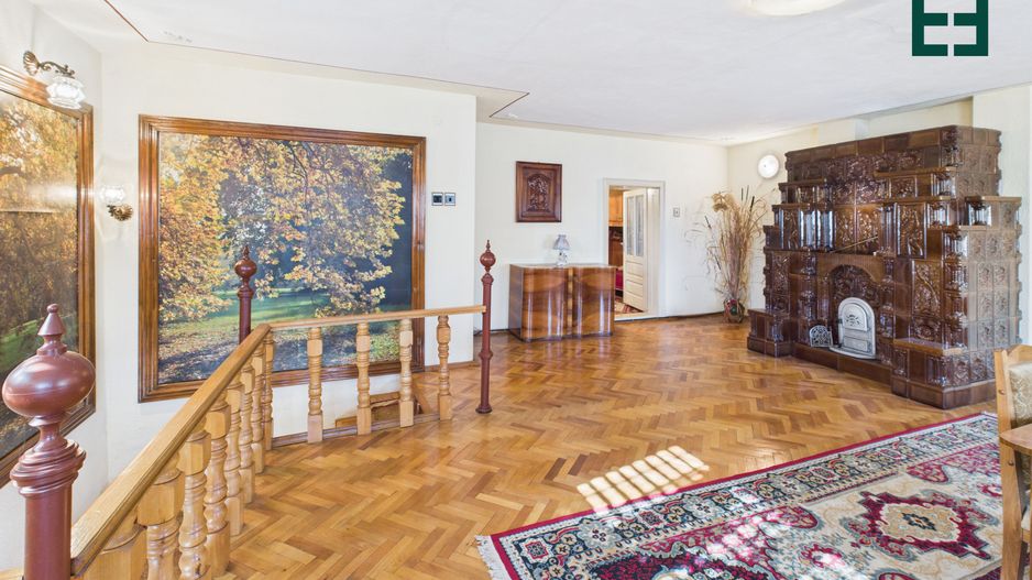 Casă cu 10 camere și 1437 mp teren în Ineu - Arad - Poză 5