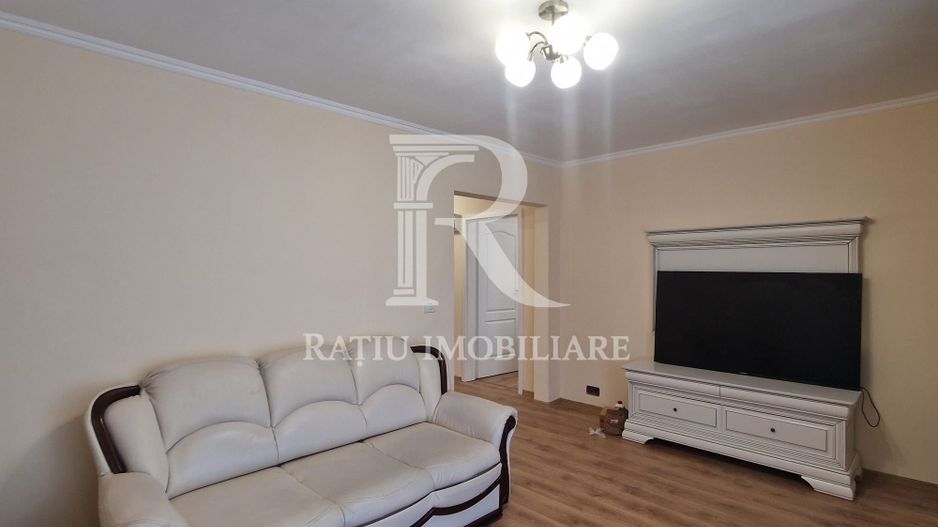 Apartament cu 3 camere | Etajul 2 | Nufarul | Oradea - Poză 2