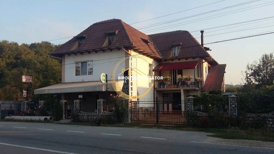 Pensiune Mare de Inchiriat Horezu Disponibila imediat Pret negociabil - Poză 2