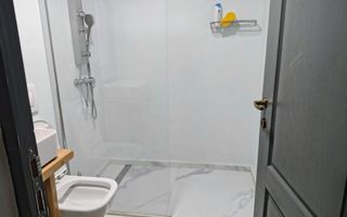Chirie: apartament ultracentral, 3 camere 450 E neg. Comision 50% - Poză 7