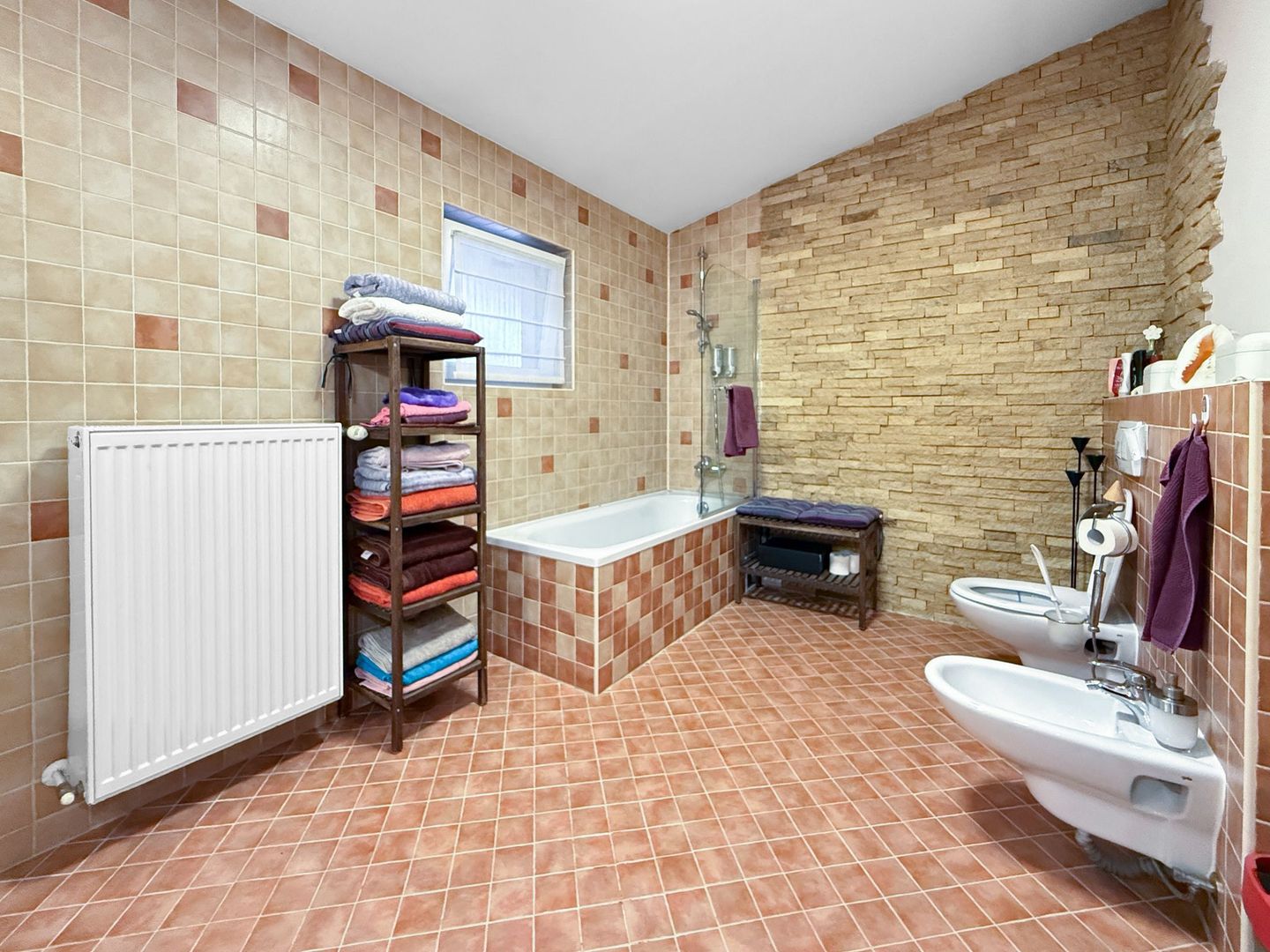 Casă cu două corpuri și utilizare mixtă– rezidențial & comercial - Poză 15