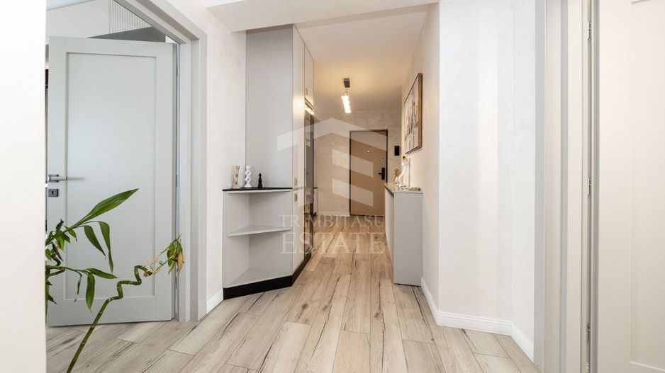 Coresi-Penthouse 3 camere +loc de parcare subteran 203mp - Poză 4