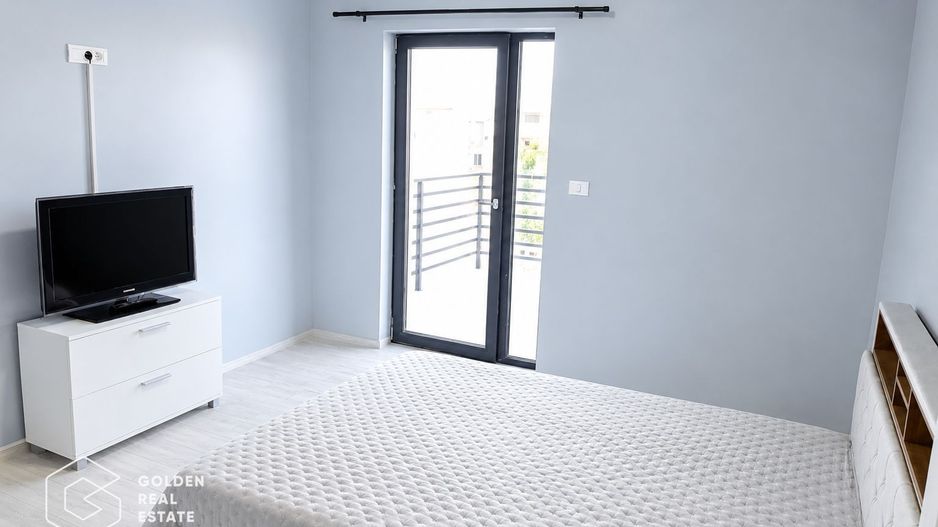 Apartament 3 camere, Via Carmina, mobilat si utilat complet, terasa 26 mp - Poză 6