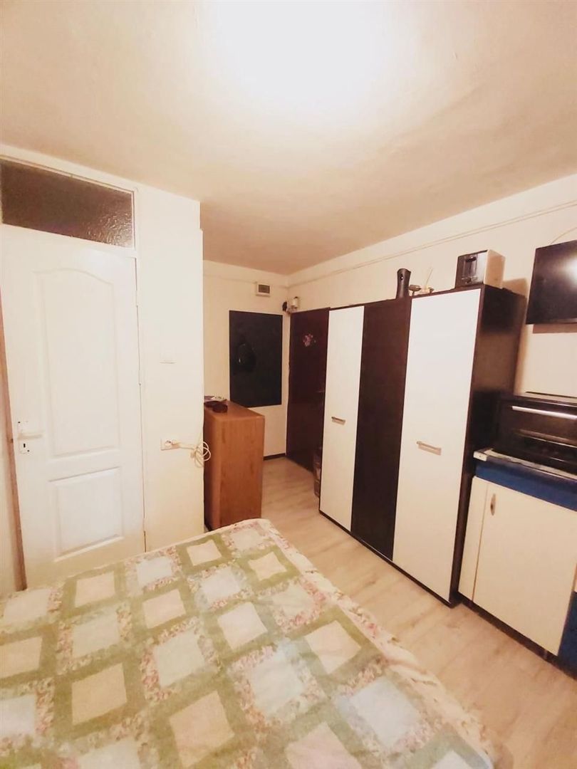 Garsoniera din uscatorie 18mp Rogerius Strada Moldovei - Poză 3