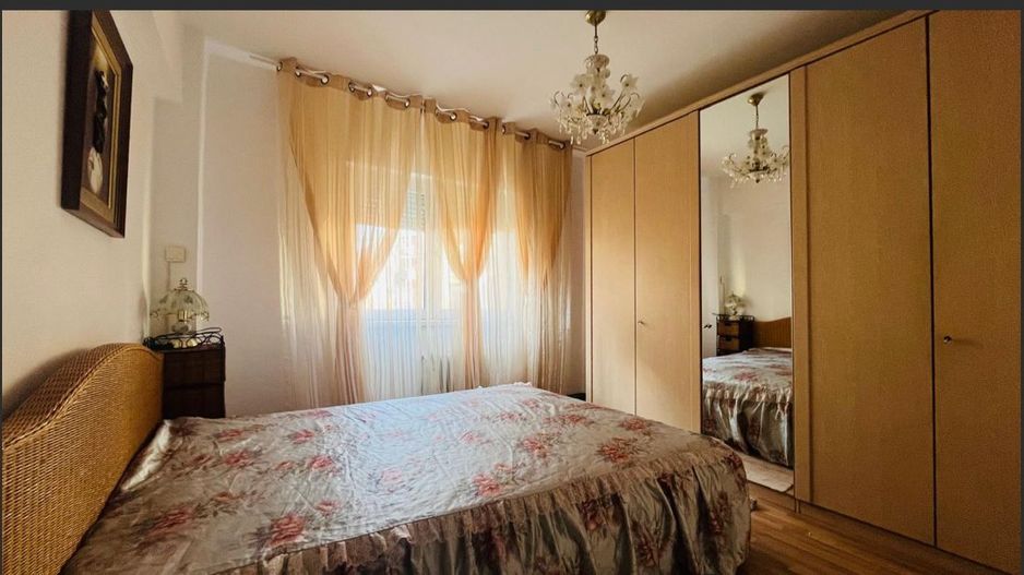 APARTAMENT DE INCHIRIAT IN ALEEA PARC, LA 300EURO - Poză 2