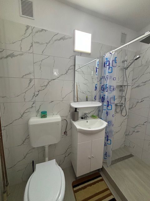 Amenajata si  renovata complet - Poză 12