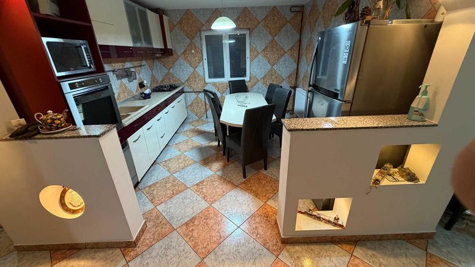AP. 2 CAMERE- APARATORI, MASINA DE SPALAT VASE,PARCARE ADP, METROU - Poză 6