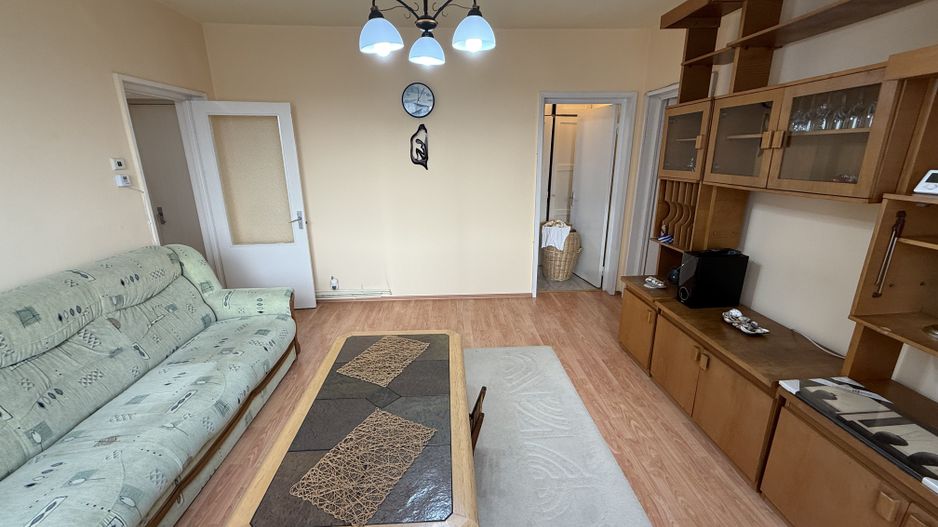 Apartament 3 camere 60 mp etaj 2 - Campina ,langa OMV - Poză 2