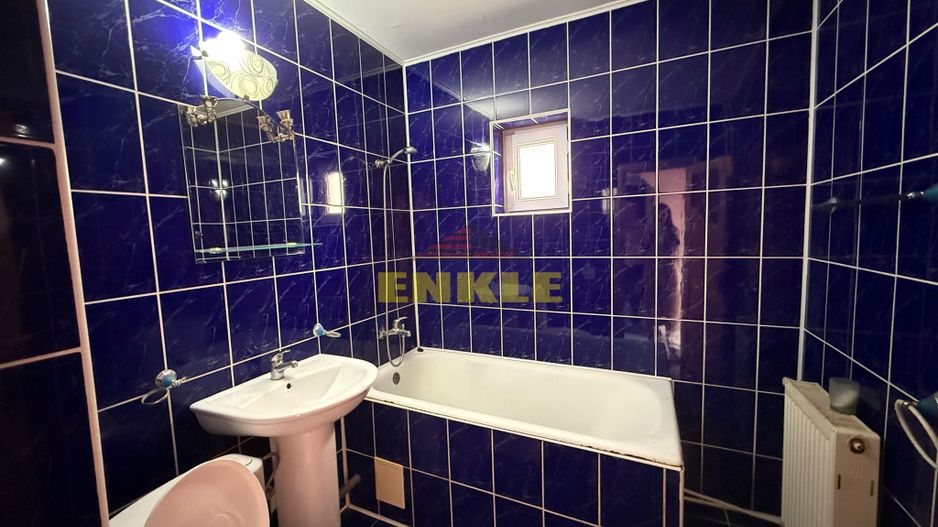 De vânzare apartament cu 2 camere, zona Bucovina. - Poză 8