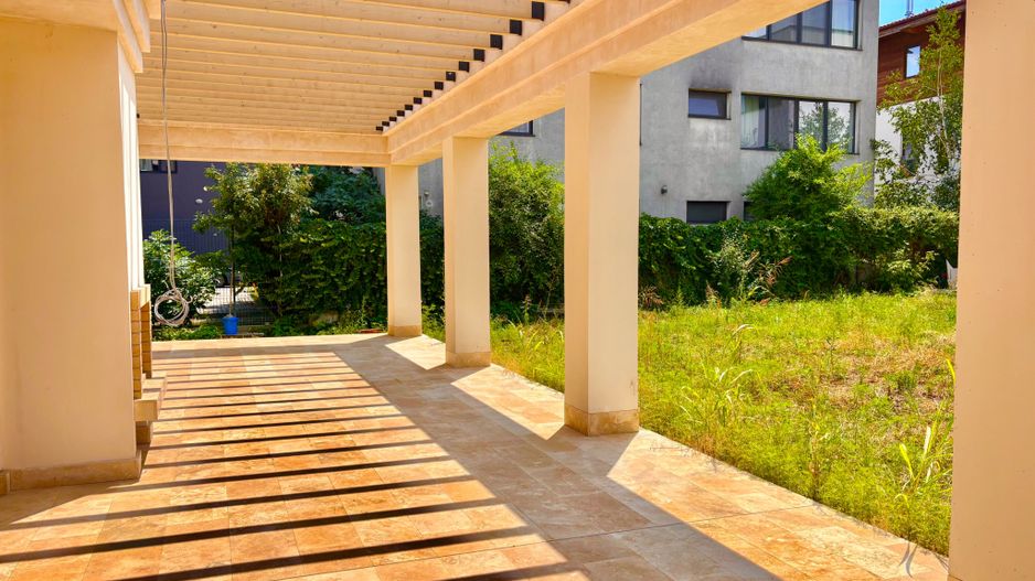 Vila de lux eleganta in zona Straulesti - Poză 10