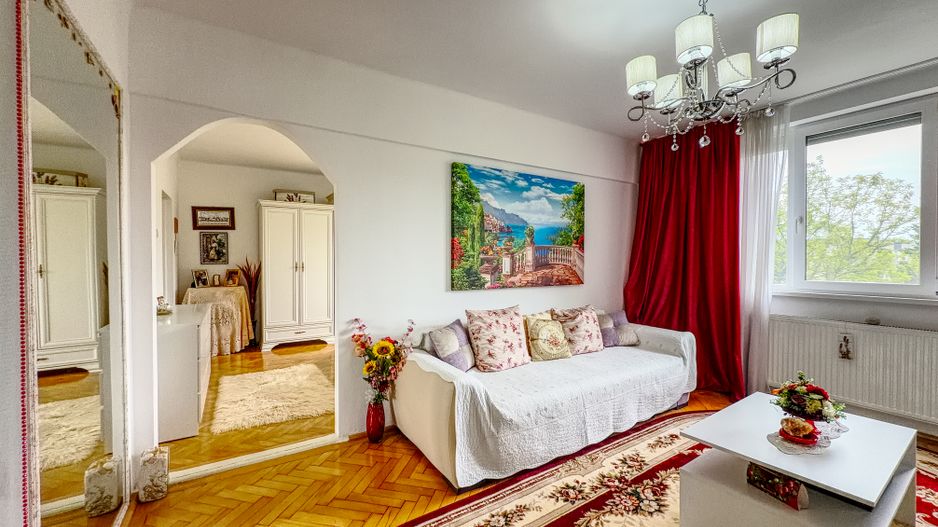 Apartament 2 camere, renovat complet – ideal locuință sau investiție - Poză 2