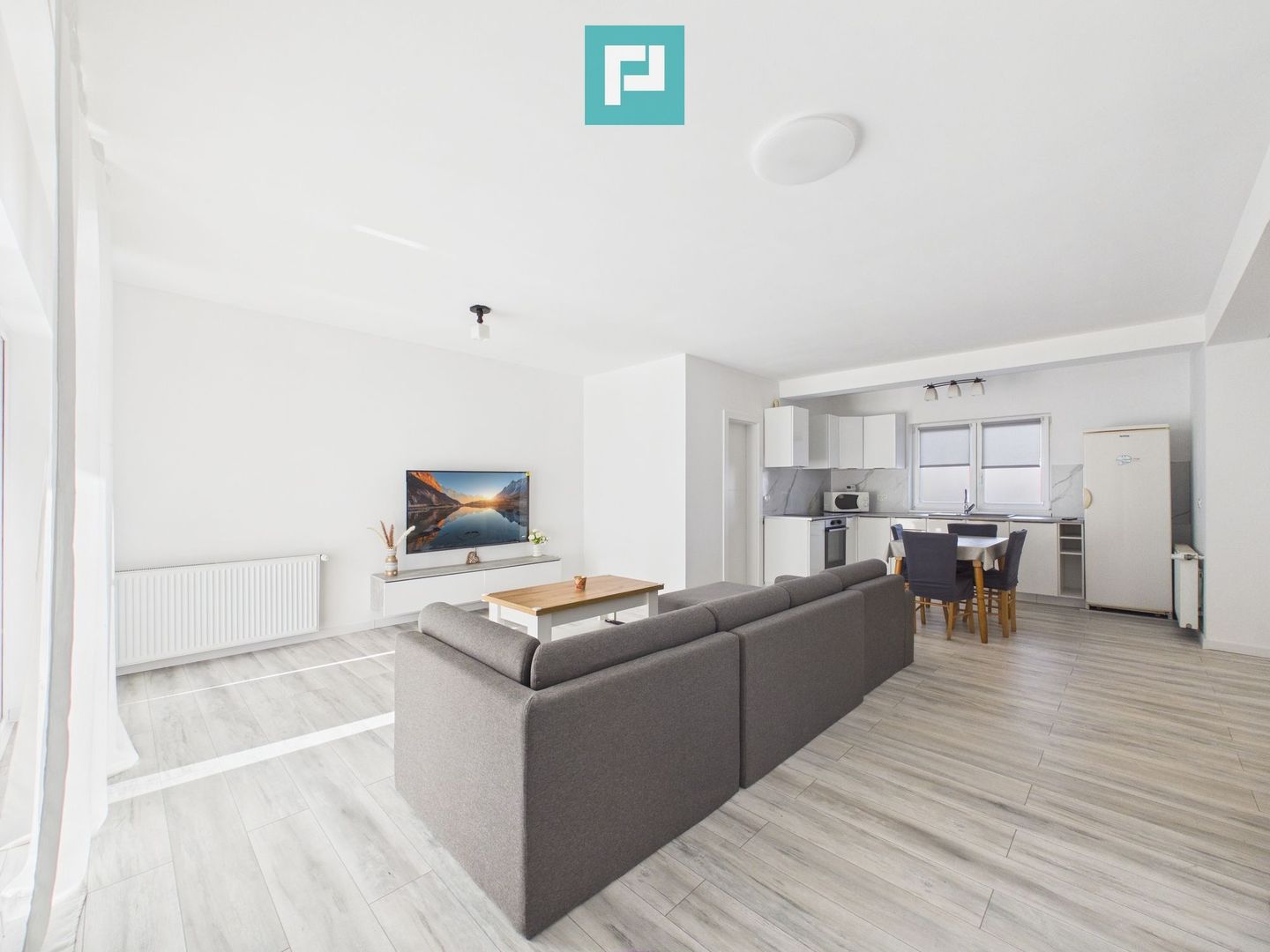 Casă înșiruită în Via Carmina- Vladmirescu - Poză 2