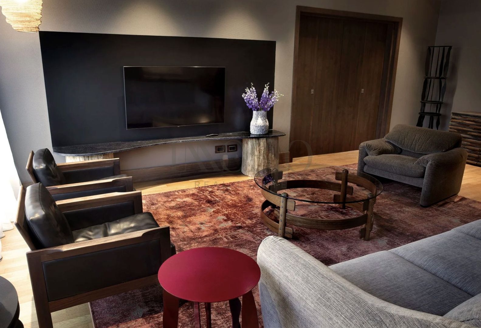 Full Service Apartment | 2 Bedrooms | Parking | Concierge - Poză 2