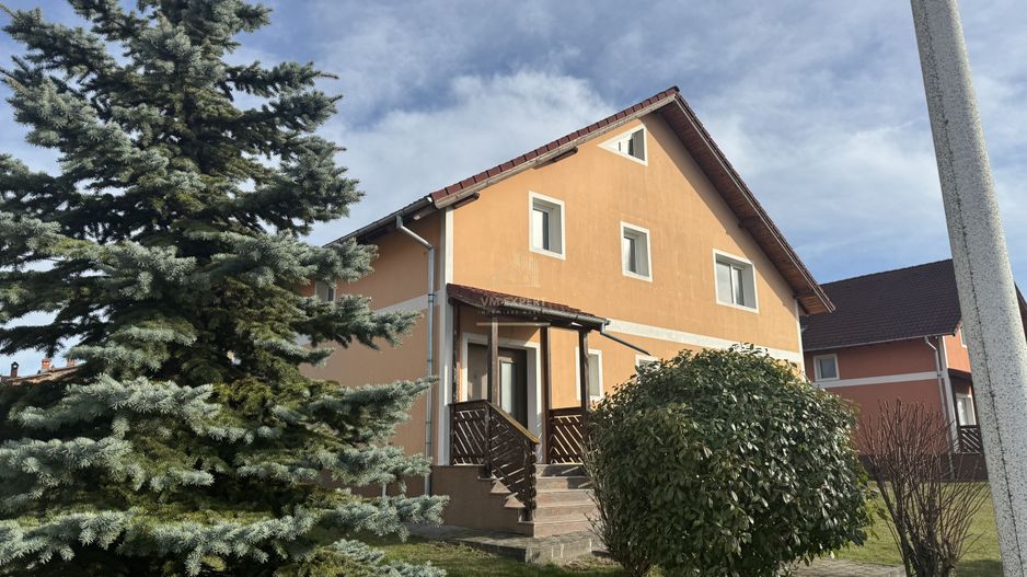 VILA 5 CAMERE,TEREN 560 MP, CAMPULUNG, ARGES - Poză 1