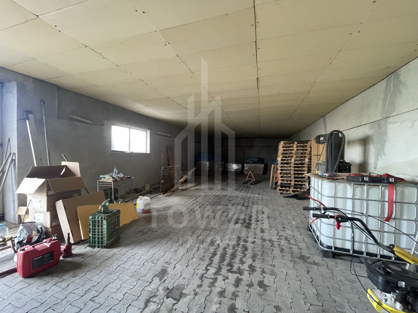 Hala de depozitare în Lazaret - Poză 1