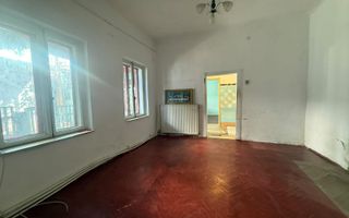 DE VANZARE CASA INTERBELICA  – 3 CAMERE - METROU STEFAN CEL MARE - Poză 2