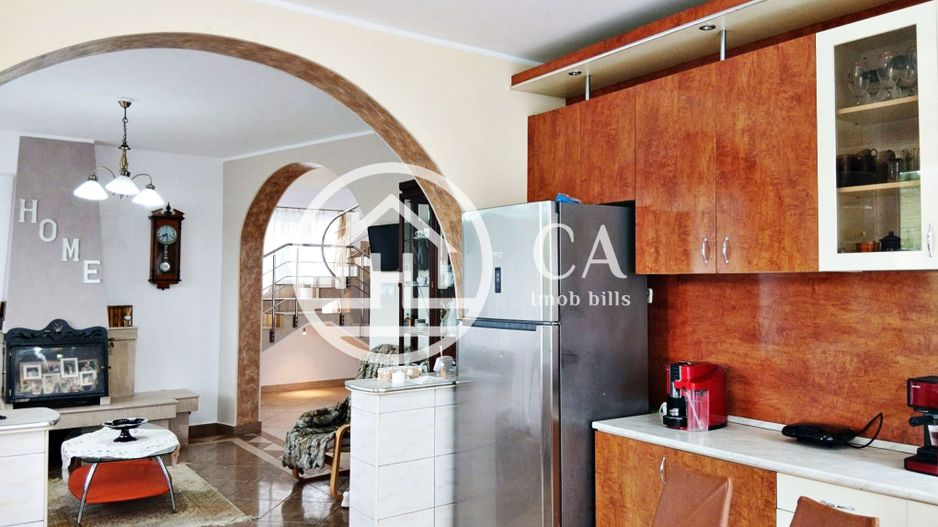 Casă cu 7 camere de închiriat în zona Gheorghe Doja, Oradea - Poză 9