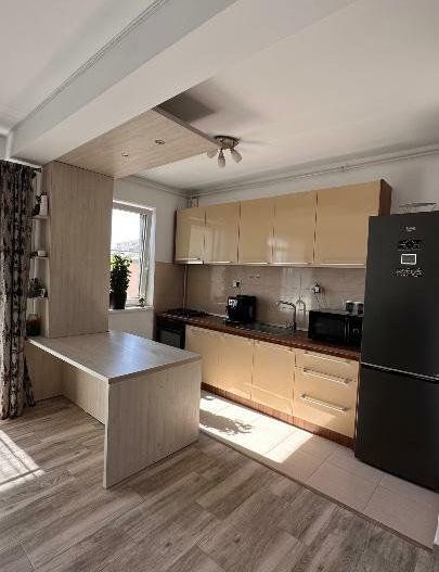 Giroc-Eso | 3 Camere | Etaj intermediar | Mobilat si Utilat | Loc de parcare - Poză 1