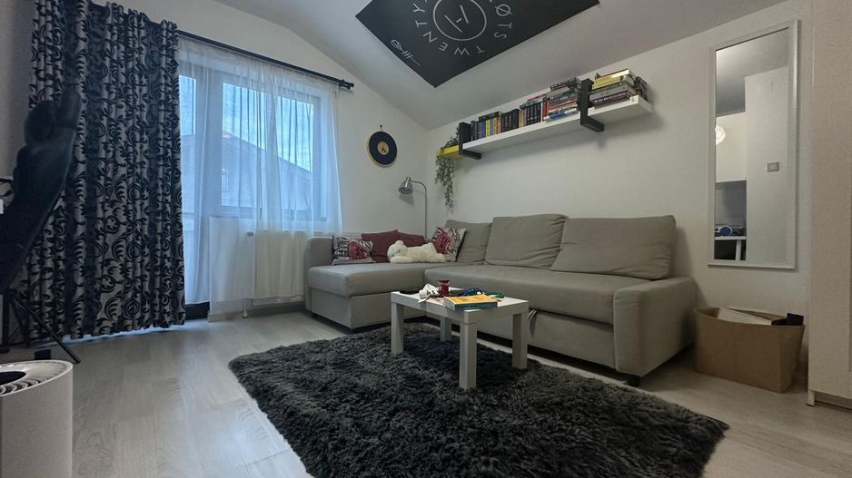 Casă individuală P+1E, construită în 2013–zonă liniștită, exclusiv de case - Poză 3