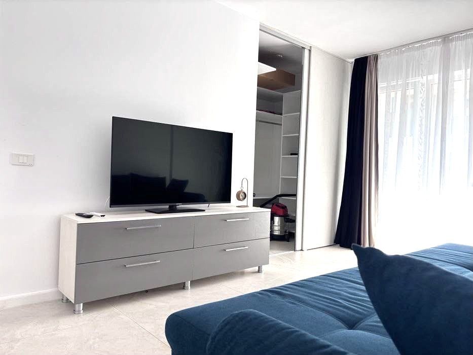 🏡 Închiriez Apartament 3 camere, 90 mp, bloc nou 2024, 2 băi, Titan - Poză 1