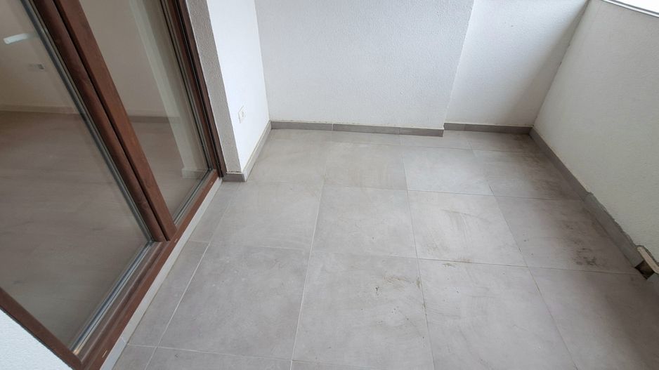 Apartament cu 3 camere si loc de parcare - Kaufland - Poză 10