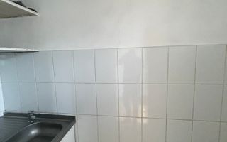 Apartament 3 camere de vânzare  – Str. C R Vivu, zona centrală! - Poză 8