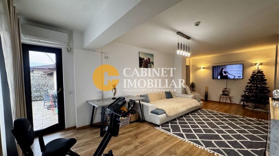 Penthouse 3 camere DECOMANDAT--Rond Mall Moldova - Poză 2