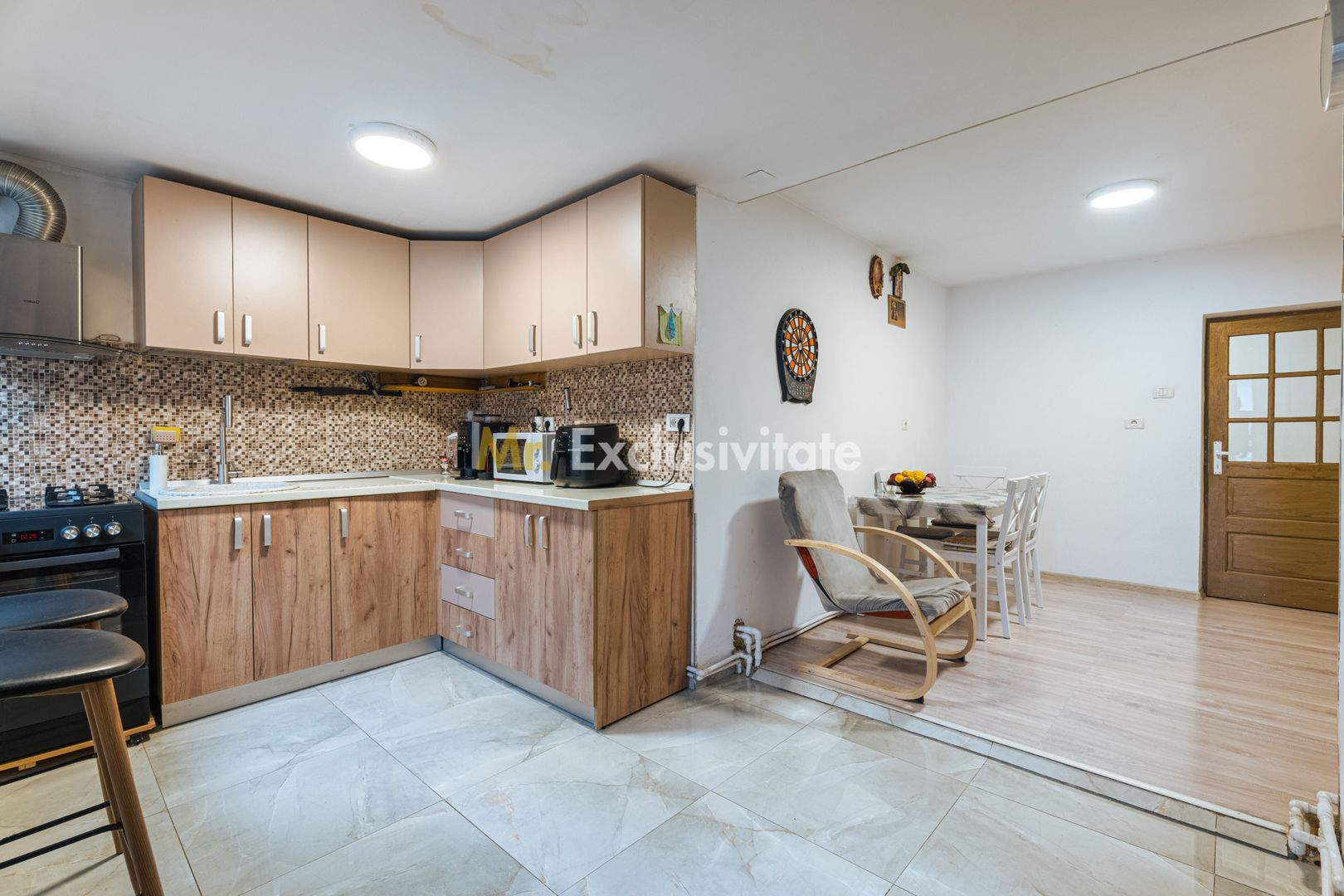 Casă cu 4 camere, anexă locuibilă și teren de 234 mp | Piața Sudului - Poză 13