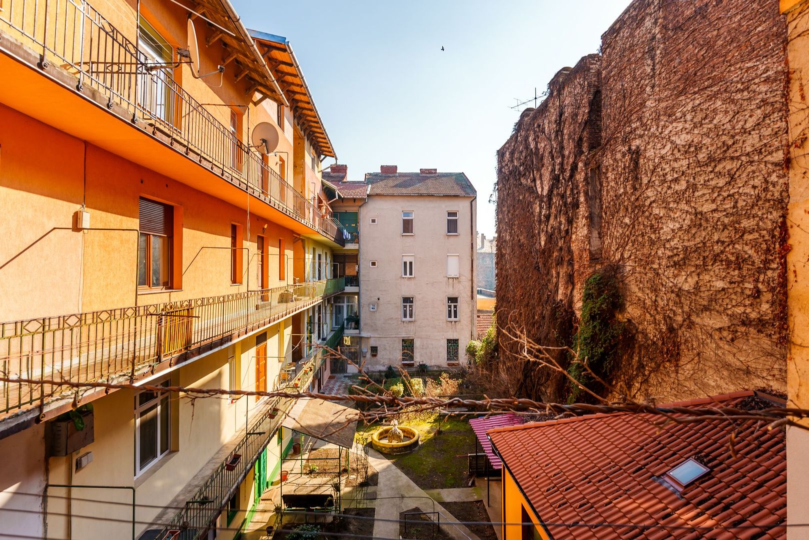 Apartament ultracentral pe Episcopiei - Poză 8