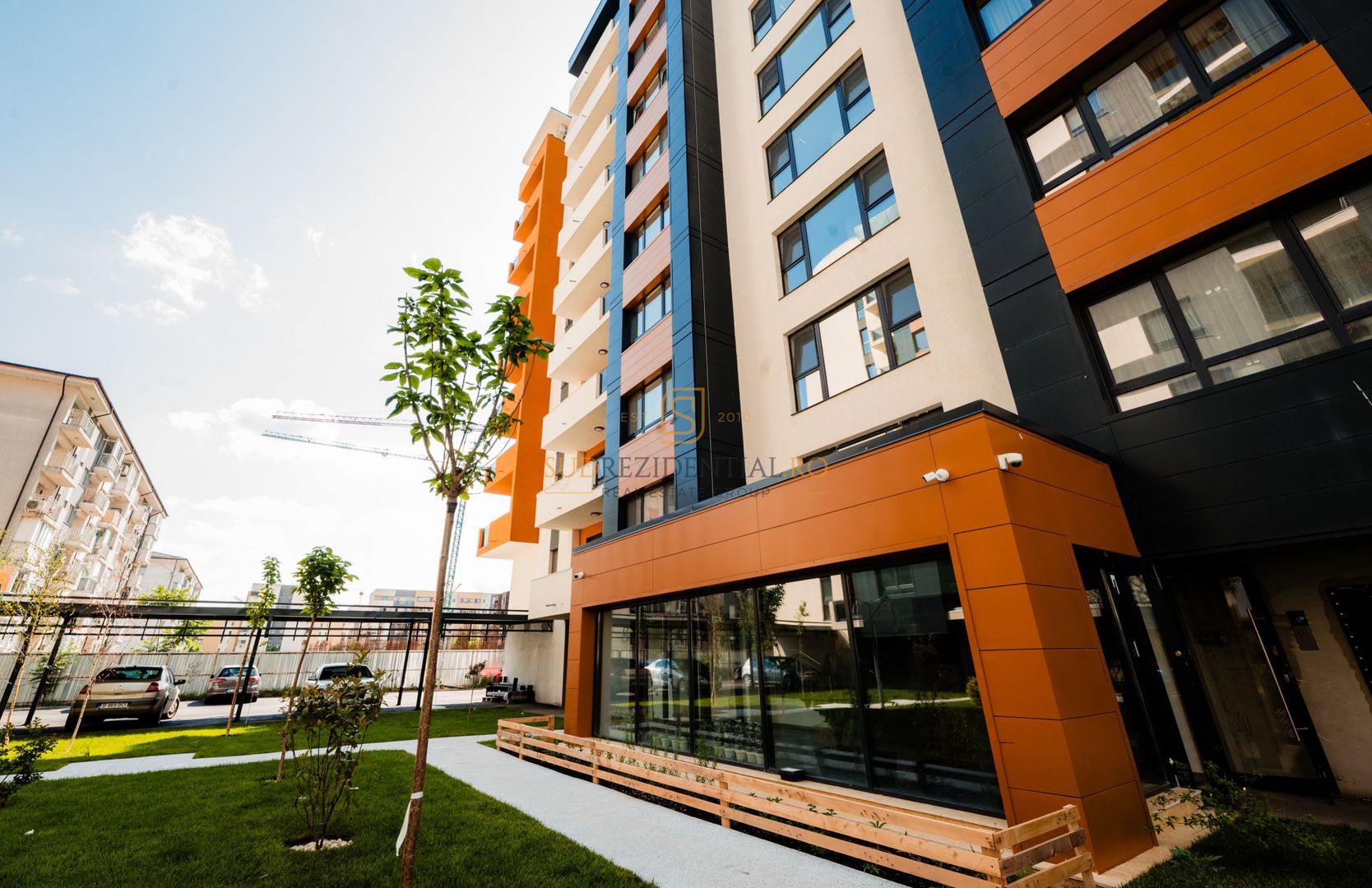 Spațiu comercial STRADAL | 175,6 mp | Vitrină 13,6 m | 5 parcări - Poză 1