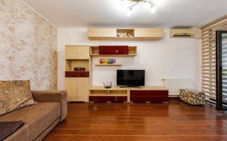 Apartament 3 camere, complet mobilat, decomandat, etaj intermediar - Poză 5