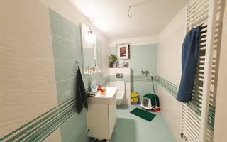 Casa pt 2 familii sau pt. clinica medicala, 8 camere, 486 mp teren - Poză 15