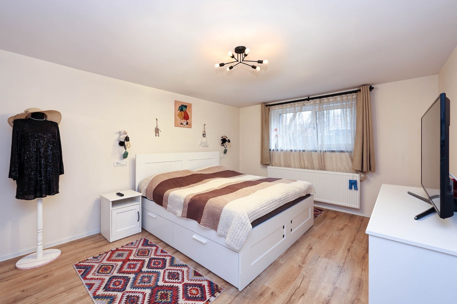 Apartament cu 3 camere la casa | Curte 130 mp | Zona Grivitei strada Vulcan - Poză 10