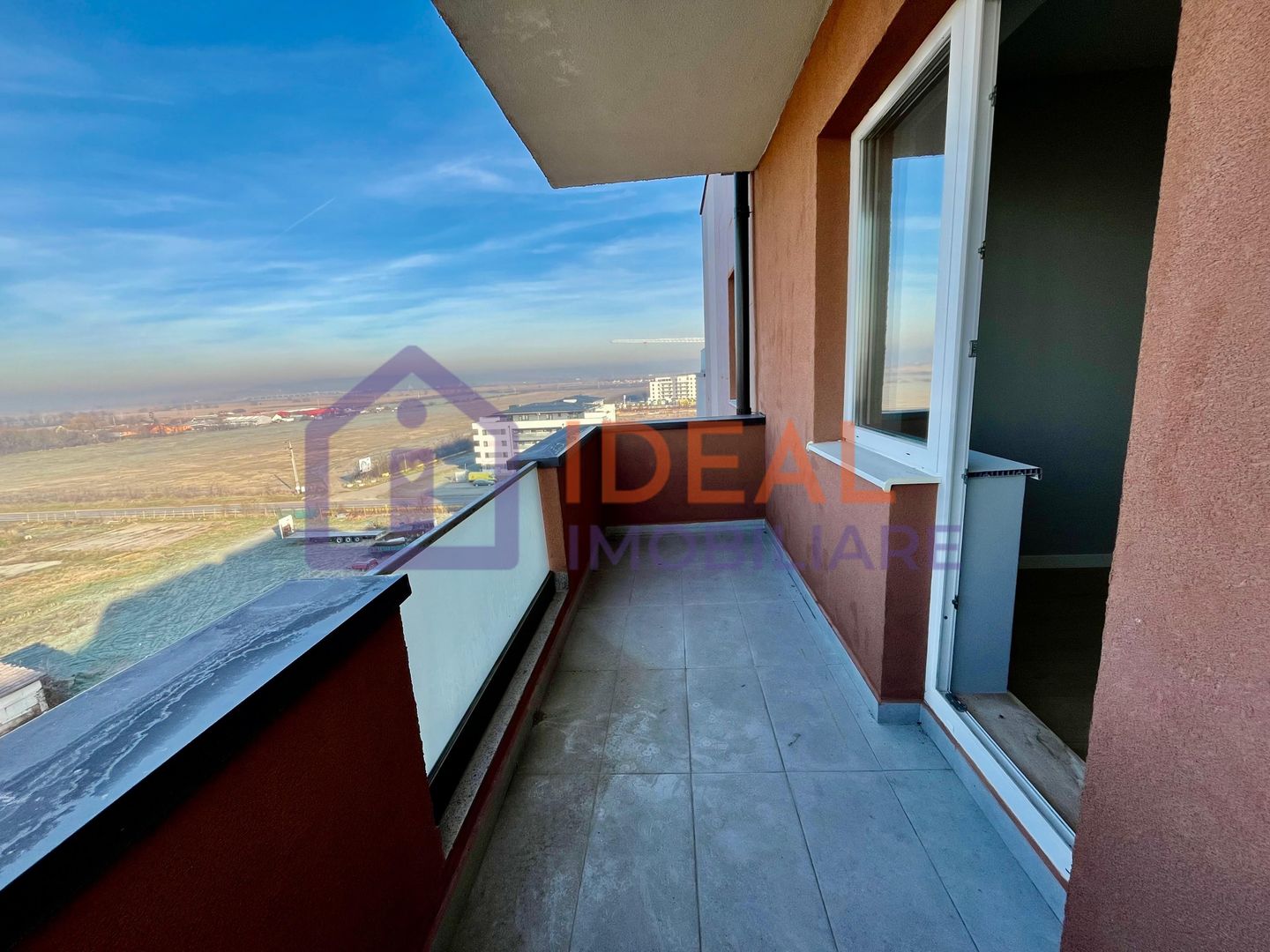 Penthouse cu 3 camere LA CHEIE, cu terase de 200mpu, zona Calea Surii Mici - Poză 15